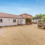 Holiday home 2 Bed In Northallerton Oc-90795 *